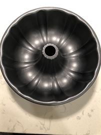 One of several bundt pans