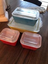 Cool and colorful old Pyrex refrigerator dish set