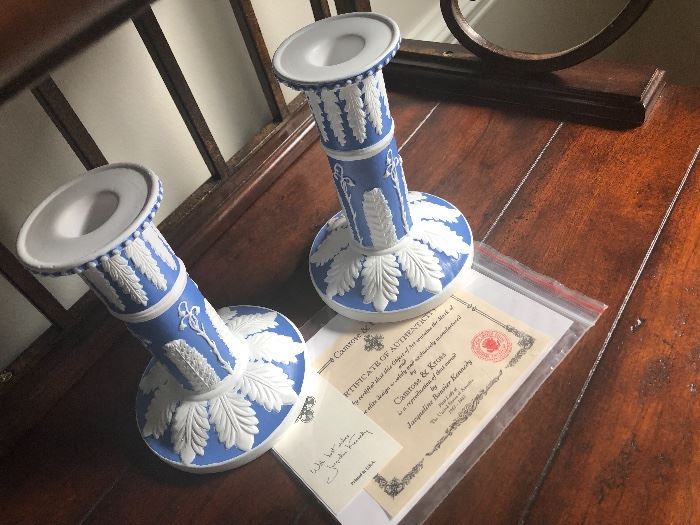 reproductions of White House Wedgewood pieces