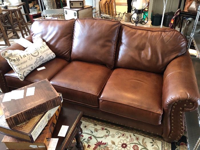 Very comfortable like new leather sofa. Home ready and very attractive