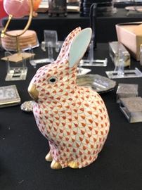 HEREND Bunny Rabbit  Rust Orange Gold Fishnet Figurine 5 1/4” tall	