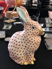 HEREND Bunny Rabbit  Rust Orange Gold Fishnet Figurine 5 1/4” tall	