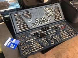 	champion 107 piece tap and hex die set new	