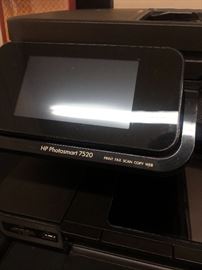 HP Photosmart 7520 All-In-One Inkjet Printer	