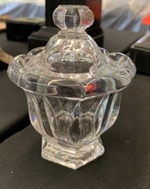 Baccarat Crystal Missouri Mustard/Jam Jar w/ Lid , spoon #3 SMALL	4.75in H x 3.5in Diam