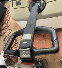 2000 Crown WS2000-30TL Forklift Electric Walkie Palette	 