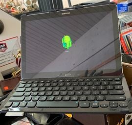 Samsung Galaxy Tab Pro SM-T900 Tablet Computer	