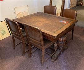 Antique Oak Dining Table with 4 Nailhead Chairs	45.5x35x30	HxWxD