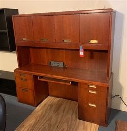 Kimball Office Desk 5 Drawer/4 Shelf	72x20x70	HxWxD