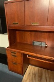 Kimball Office Desk 5 Drawer/4 Shelf	72x20x70	HxWxD
