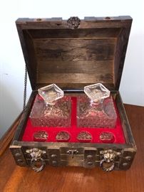 Cute treasure chest bar set