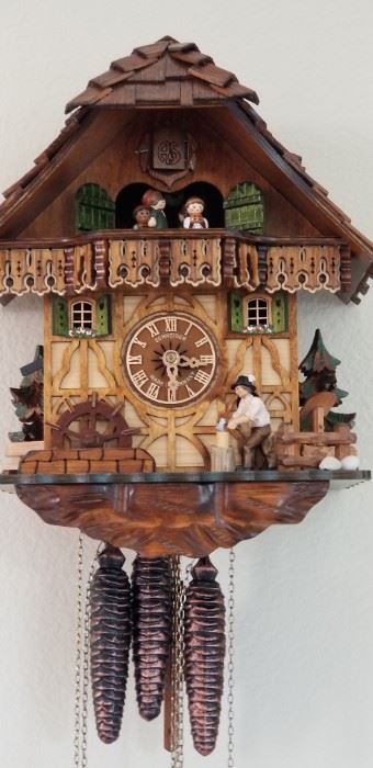 $500.  Schneider Dutch Black Forest Clock.  Perfect condition. Similar clock sold on ebay for $500.

All items MUST be picked up on March 21st or 22nd only.  If you are unable to do this please email rcullen@virtualparalegalny.com PRIOR to purchasing.

Sale has a house full of items available for sale, you are welcome to shop when you pick up your purchased items.  Lots of home decor, 2 closets FULL of ladies clothes and shoes, all like new and name brand, garage stuff, kitchen stuff etc.
GREAT PRICES!