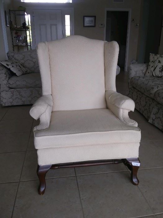 $50.  Living room chair. 
All items MUST be picked up on March 21st or 22nd only.  If you are unable to do this please email rcullen@virtualparalegalny.com PRIOR to purchasing.
Sale has a house full of items available for sale, you are welcome to shop when you pick up your purchased items.  Lots of home decor, 2 closets FULL of ladies clothes and shoes, all like new and name brand, garage stuff, kitchen stuff etc.
GREAT PRICES!