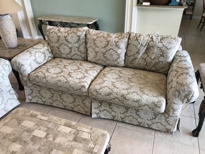 $100 - Couch.  Excellent condition.  86" x 37"                            All items MUST be picked up on March 21st or 22nd only.  If you are unable to do this please email rcullen@virtualparalegalny.com PRIOR to purchasing.
Sale has a house full of items available for sale, you are welcome to shop when you pick up your purchased items.  Lots of home decor, 2 closets FULL of ladies clothes and shoes, all like new and name brand, garage stuff, kitchen stuff etc.
GREAT PRICES!