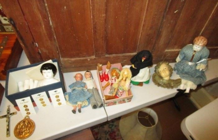 Vintage collectible dolls & doll parts