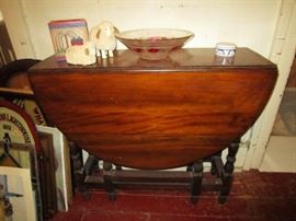 Gate leg table, Misc. pictures prints, etc., misc glass & decor