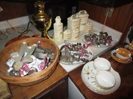 Many vintage & modern cookie cutters