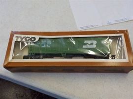 tyco box 50ft plug door burlington northern HO sca ...