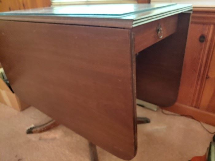 Mahogany Double Drop Leaf Table