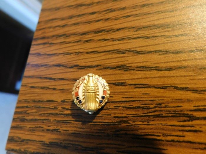 10K Gold Coca Cola Service Pin