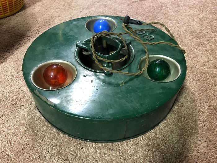 Vintage Christmas Tree stand, super cool, heavy!