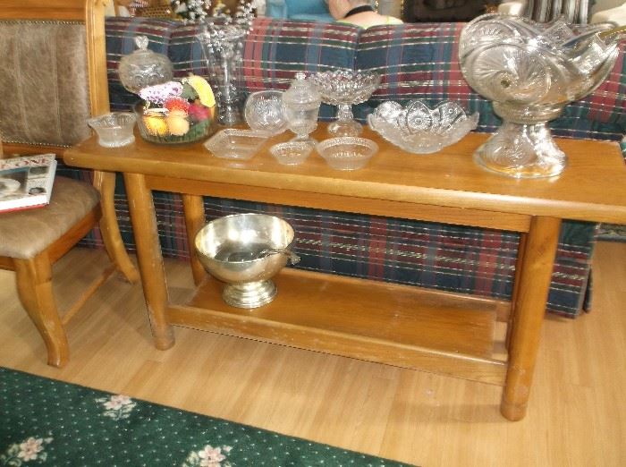 Sofa table w/pressed glass punch bowl