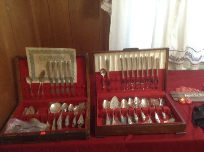 Silverware sets