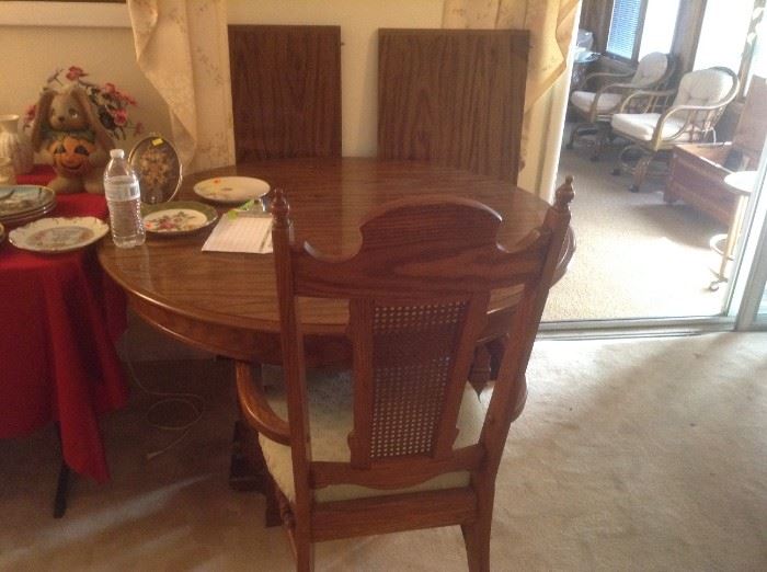 Dining Table & Chairs