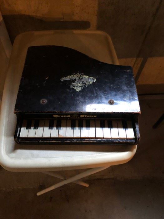 antique kids toy piano