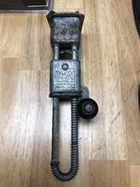 DAZEY OPN-SEAL vintage can opener