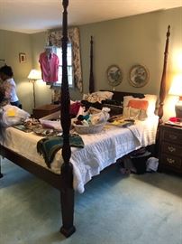 Craftique mahogany bed