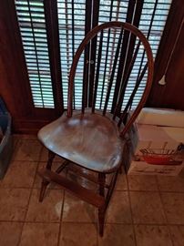 Windsor child's chair