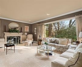 A very tastefully furnished home throughout