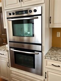  Bosch Double Ovens, Jen Air cook top, Pyramid hood