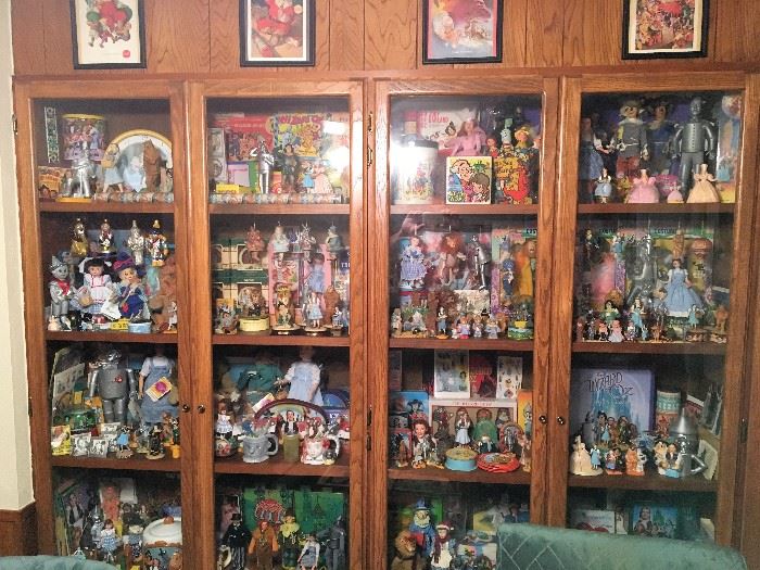  A LIFETIME OF MOVIE COLLECTIBLES!