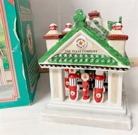 1930 Denver Style TEXACO Town Filling Station Fi ...