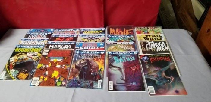 Lot of 20 Varied Comic Books Star Wars, Justice ...