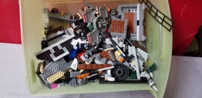 Tote of Misc Lego Building Blocks