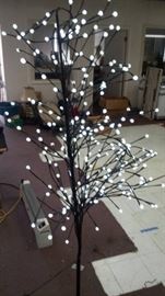 Lighted Dcor Tree