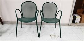 Lot 2 Green Metal Patio Outdoor Chairs