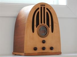 PHILCO VINTAGE RADIO