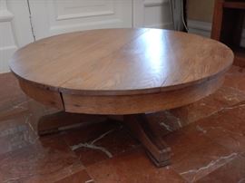 OAK COFFEE TABLE
