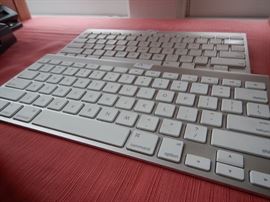 APPLE KEYBOARDS
