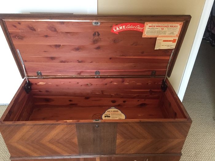 Lane Cedar Chest 