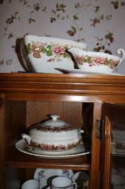 Wedgwood Wildbriar" Fine China Set