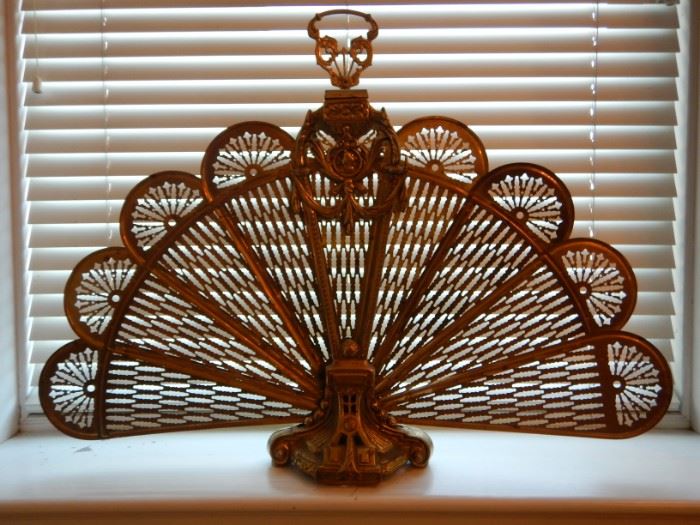 FAN FIREPLACE SCREEN