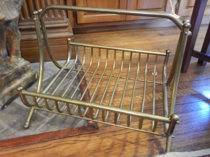 MAGAZINE RACK