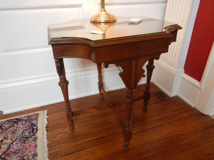 LAMP TABLE