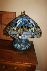 Tiffany Style Dragonfly lamp