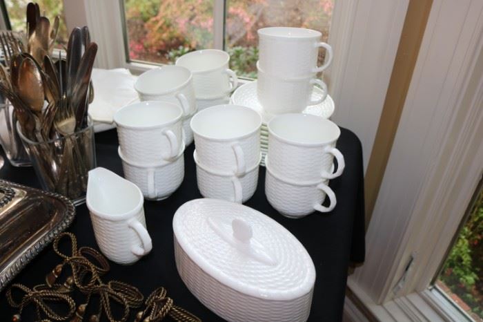 WEDGWOOD NANTUCKET CHINA